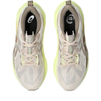 ASICS Novablast 5 Femme Beige-Vert citron / Mineral Beige-Taupe Grey — vue dessus (1012B765-250)