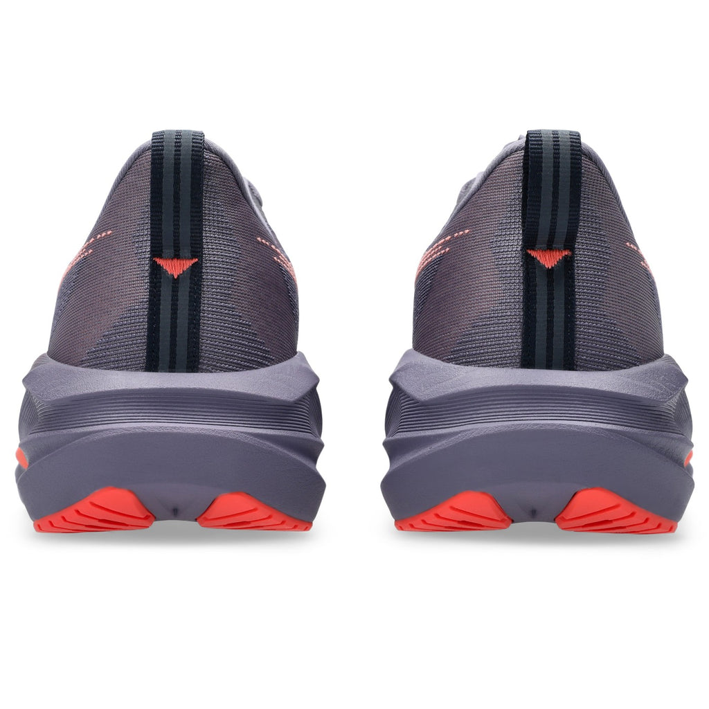 ASICS Novablast 5 Femme Violet-Corail / Greyish Purple-Coral Reef — vue arrière (1012B765-500)