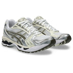 ASICS GEL-Kayano 14 Blanc / Ivoire – paire en vue trois-quarts avant