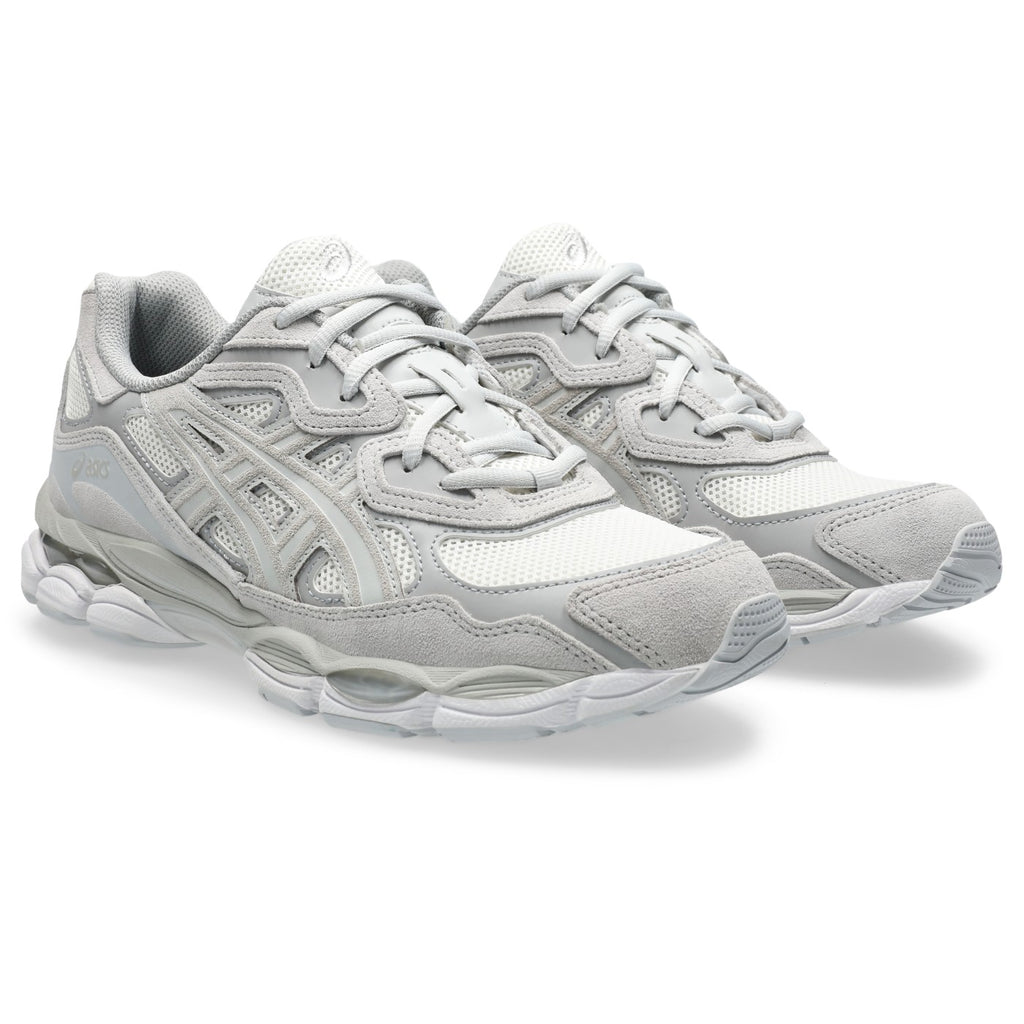 ASICS GEL-NYC Crème-Gris nuage / Cream-Cloud Grey — vue avant extérieure (1203A663-101)
