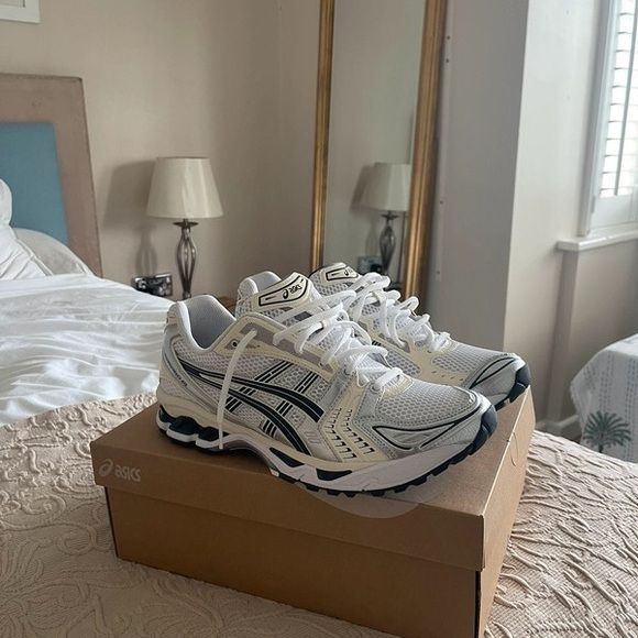 ASICS GEL-Kayano 14 – Baskets rétro unisexes porté par la communauté Nexita