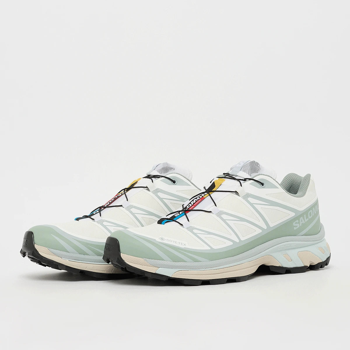 Salomon XT-6 GORE-TEX – White / Green Milieu / Ice Flow – paire trois quarts