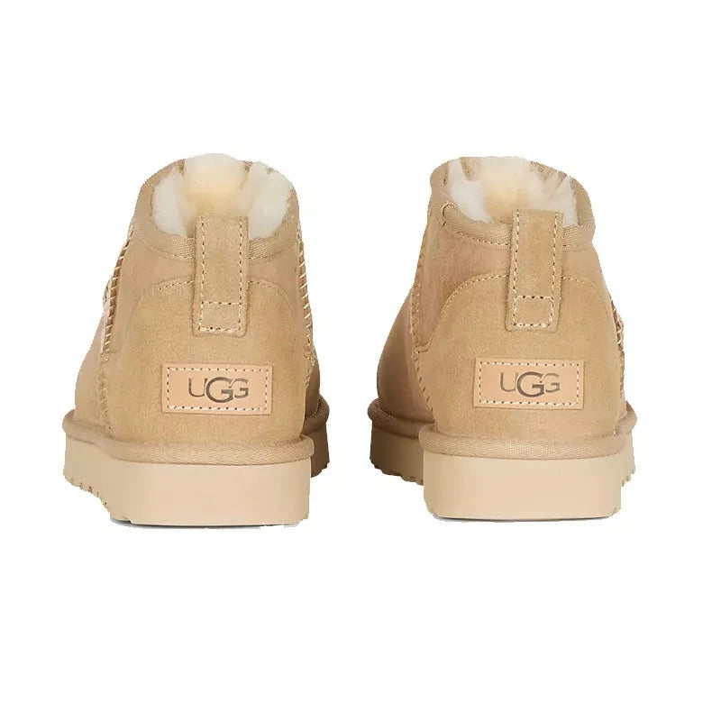 UGG Classic Ultra Mini Femme – Sable – paire arriere