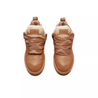 UGG Lowmel Femme – Chestnut & Beige – paire dessus