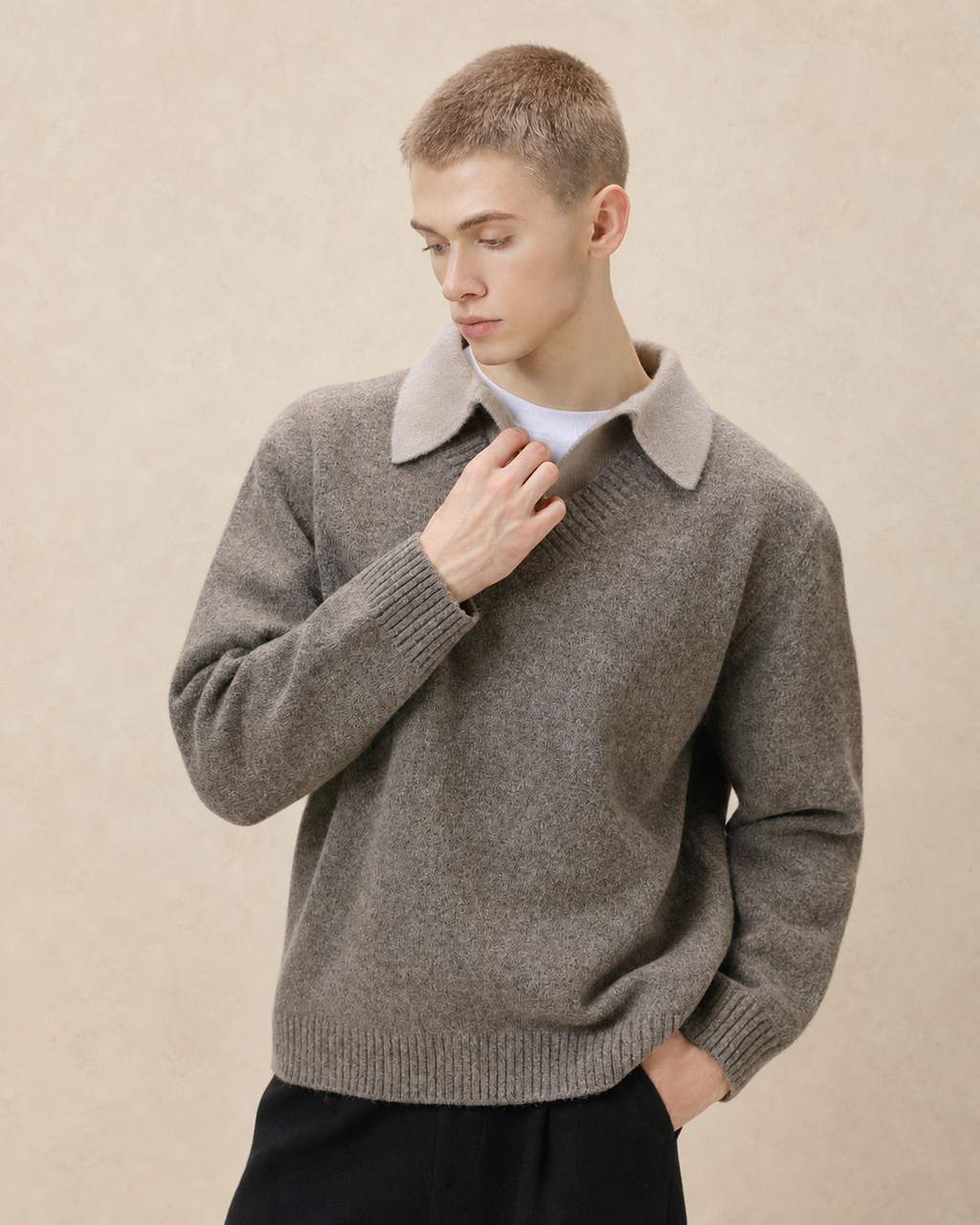 Pull homme col V à col chemise en laine mélangée — vue 4